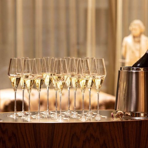 Quatrophil Champagne Glass 290 ml (6pcs/box)